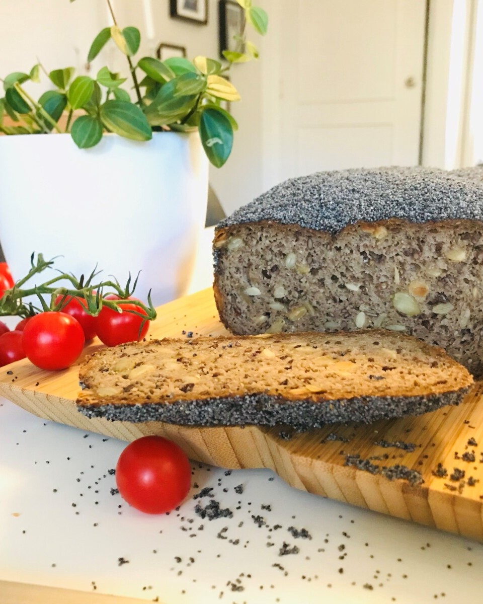 Danish Rye Bread (Rugbrød, Gluten-Free And Low FODMAP)