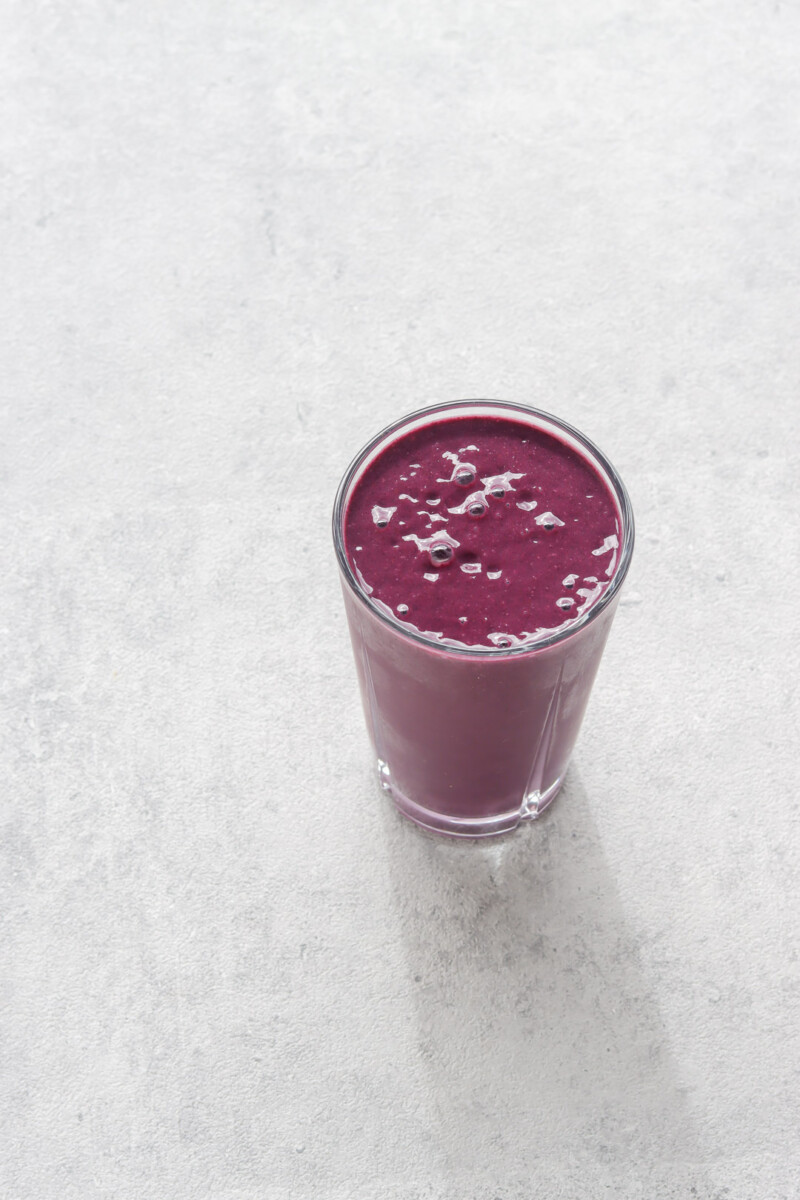 Blueberry & Acai Smoothies (Gluten-Free & Low FODMAP)