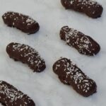 Sukkerfri bounty bites med kokos og mørk chokolade – hjemmelavet snack